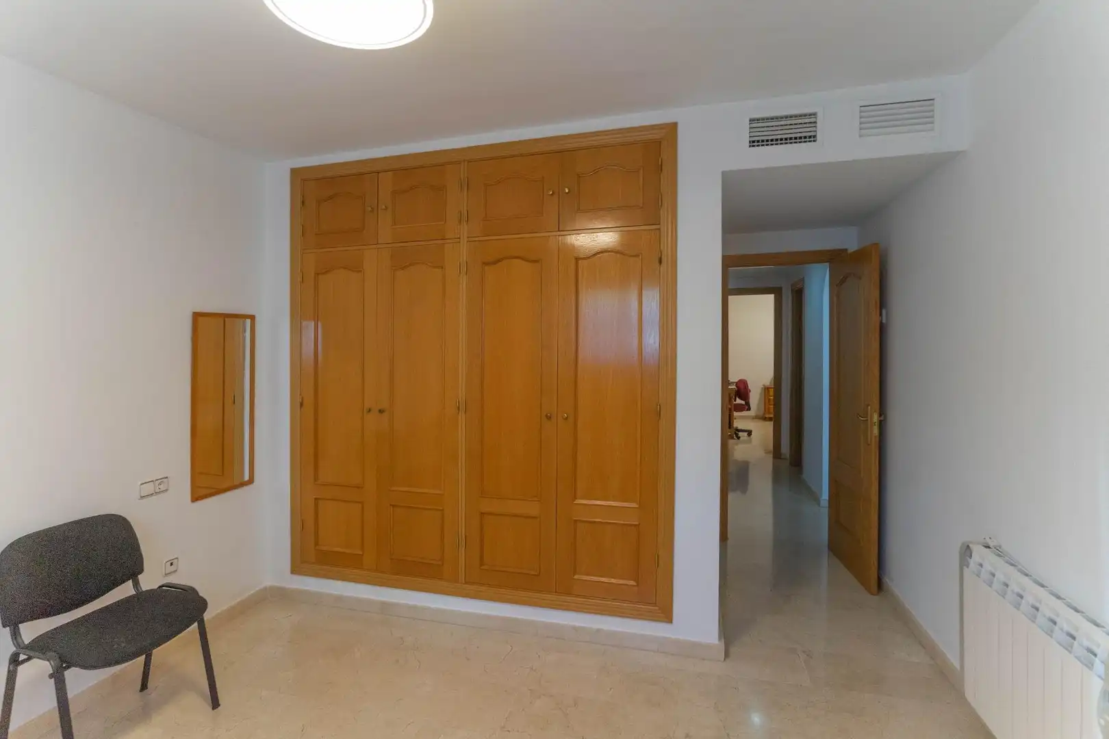 Habitación de Piso de alquiler en Alhaurín El Grande con Aire acondicionado, Calefacción y Amueblado