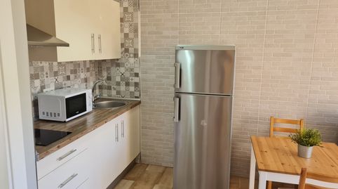 Foto 4 de Apartamento de alquiler en Calle Lope de Rueda, Fuente Alegre - El Chaparral - Los Morales, Málaga Capital