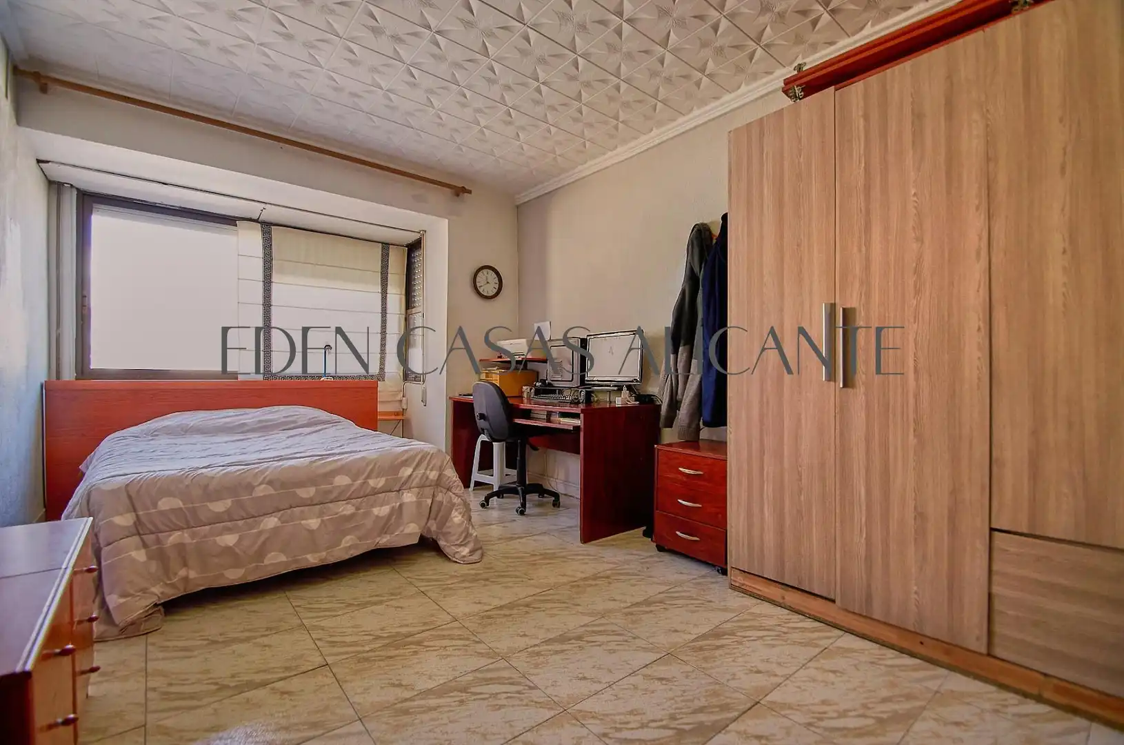 Dormitori de Casa adosada en venda en El Campello amb Jardí privat, Terrassa i Traster