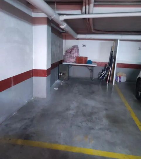Foto 2 de Garaje en venta en Calle Robinson Crusoe, 1, Cortijo Alto, Málaga Capital