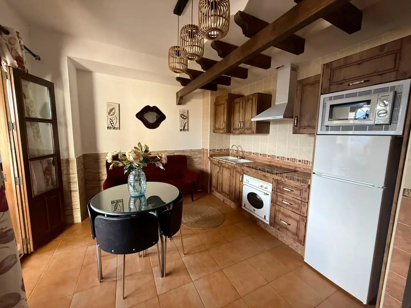 Cocina de Piso en venta en Carataunas con Calefacción, Terraza y Piscina comunitaria