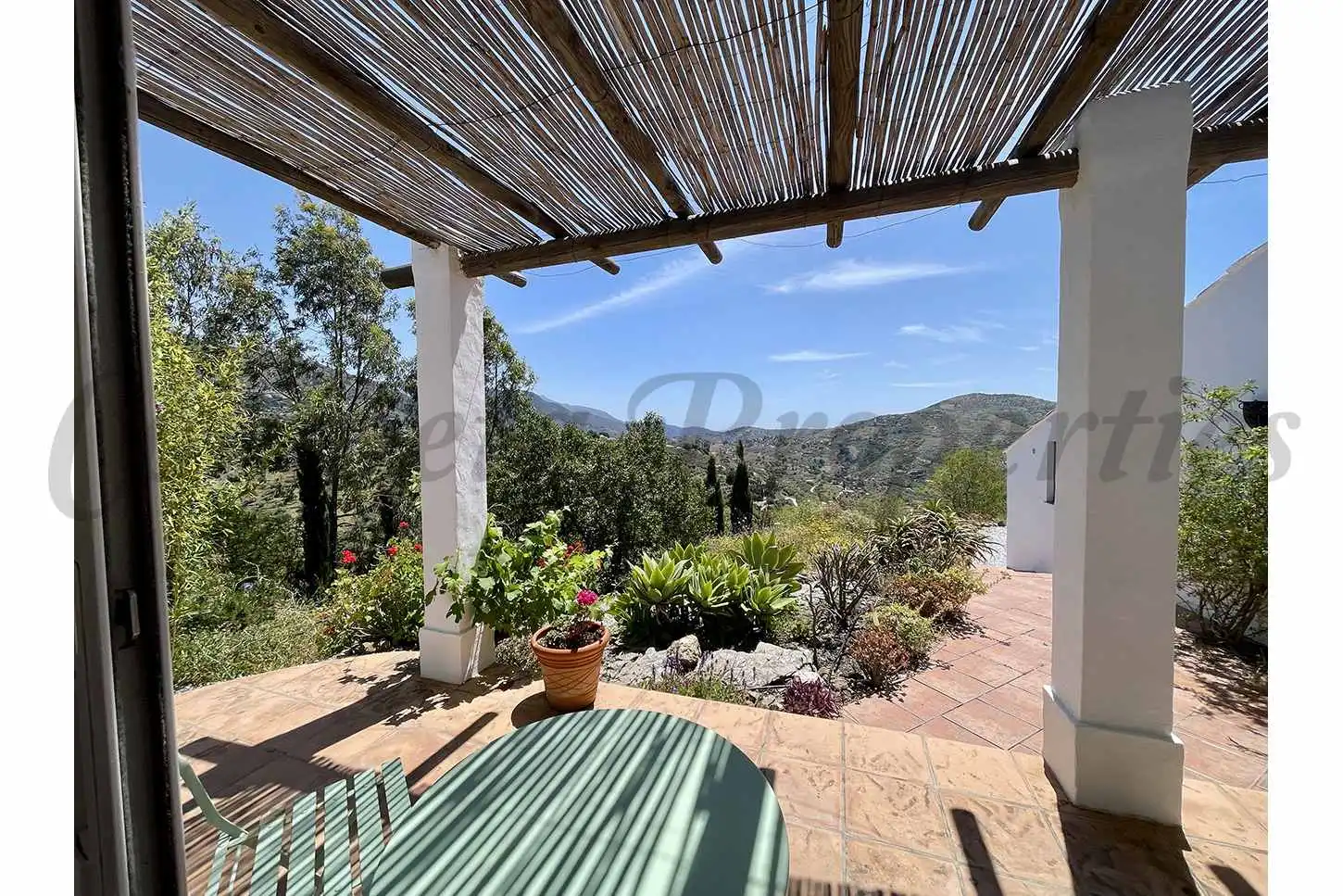 Terrassa de Finca rústica en venda en Cómpeta amb Aire condicionat, Calefacció i Terrassa