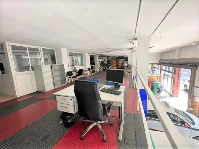 Local comercial en venda a Artigues - Llefià, imagen 12