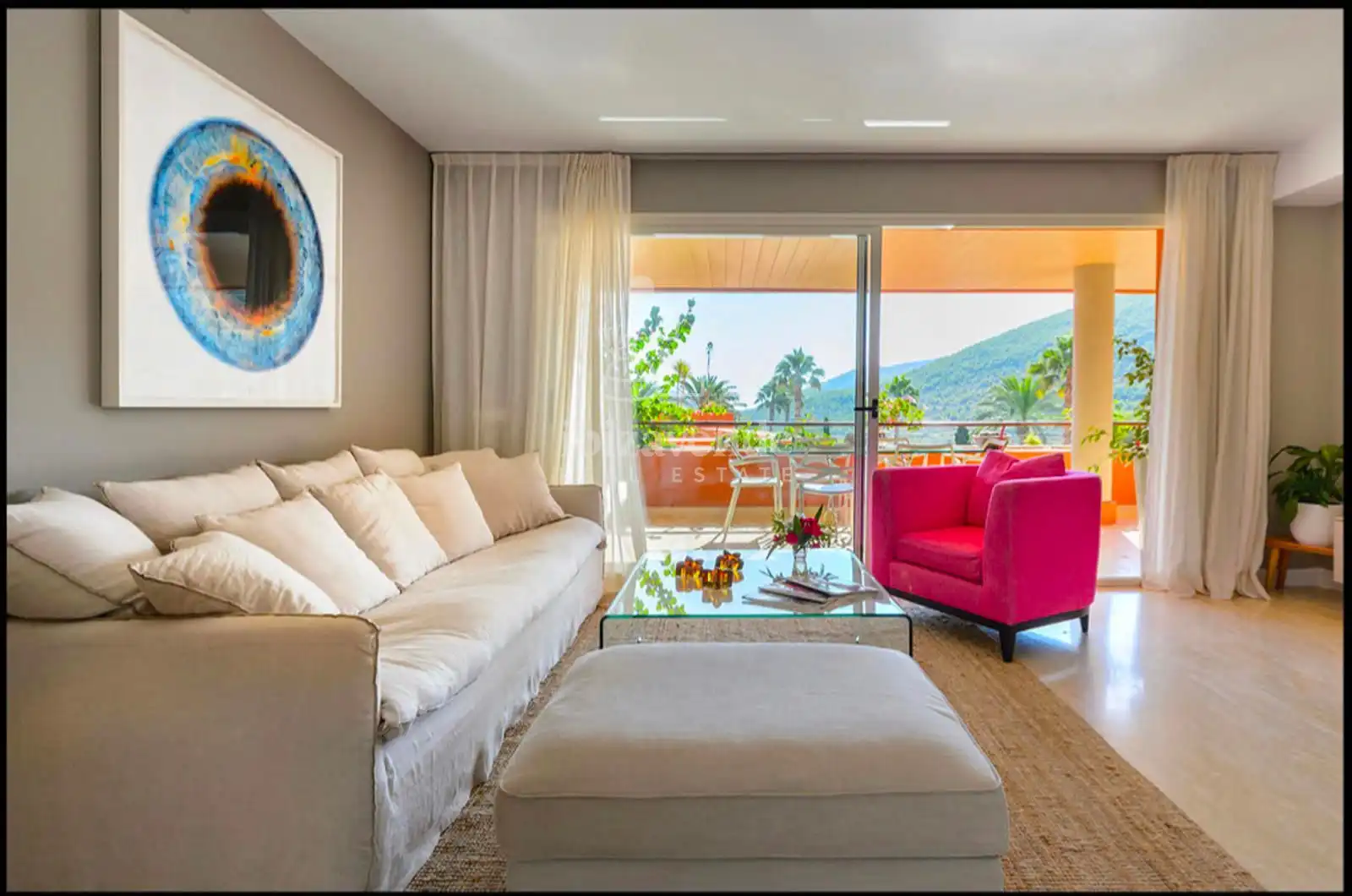 Flat for sale in Paris, Roca Llisa