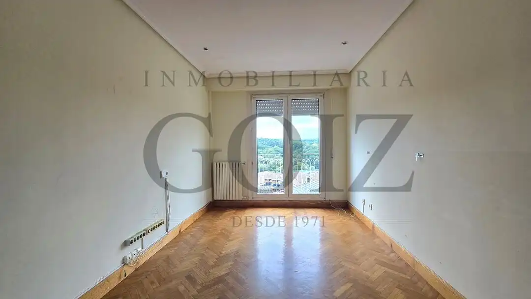 Habitación de Casa adosada en venta en Donostia - San Sebastián  con Calefacción, Terraza y Trastero