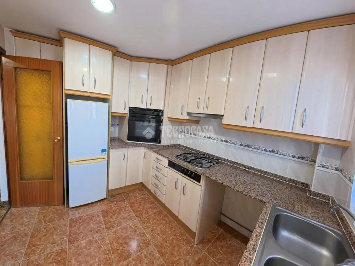 Cocina de Piso en venta en Alicante / Alacant con Terraza y Balcón