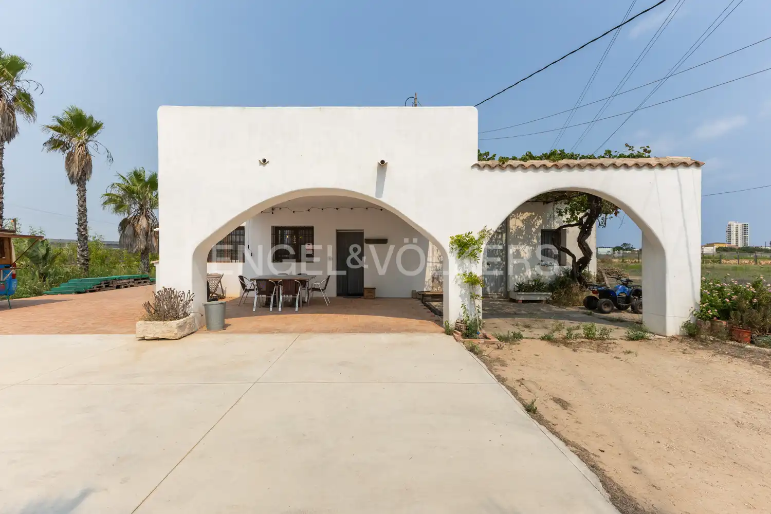 Vista exterior de Casa o xalet en venda en Sueca amb Aire condicionat, Calefacció i Jardí privat