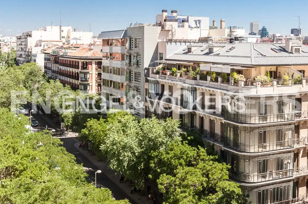 Vista exterior de Pis de lloguer en Madrid amb Aire condicionat, Calefacció i Traster