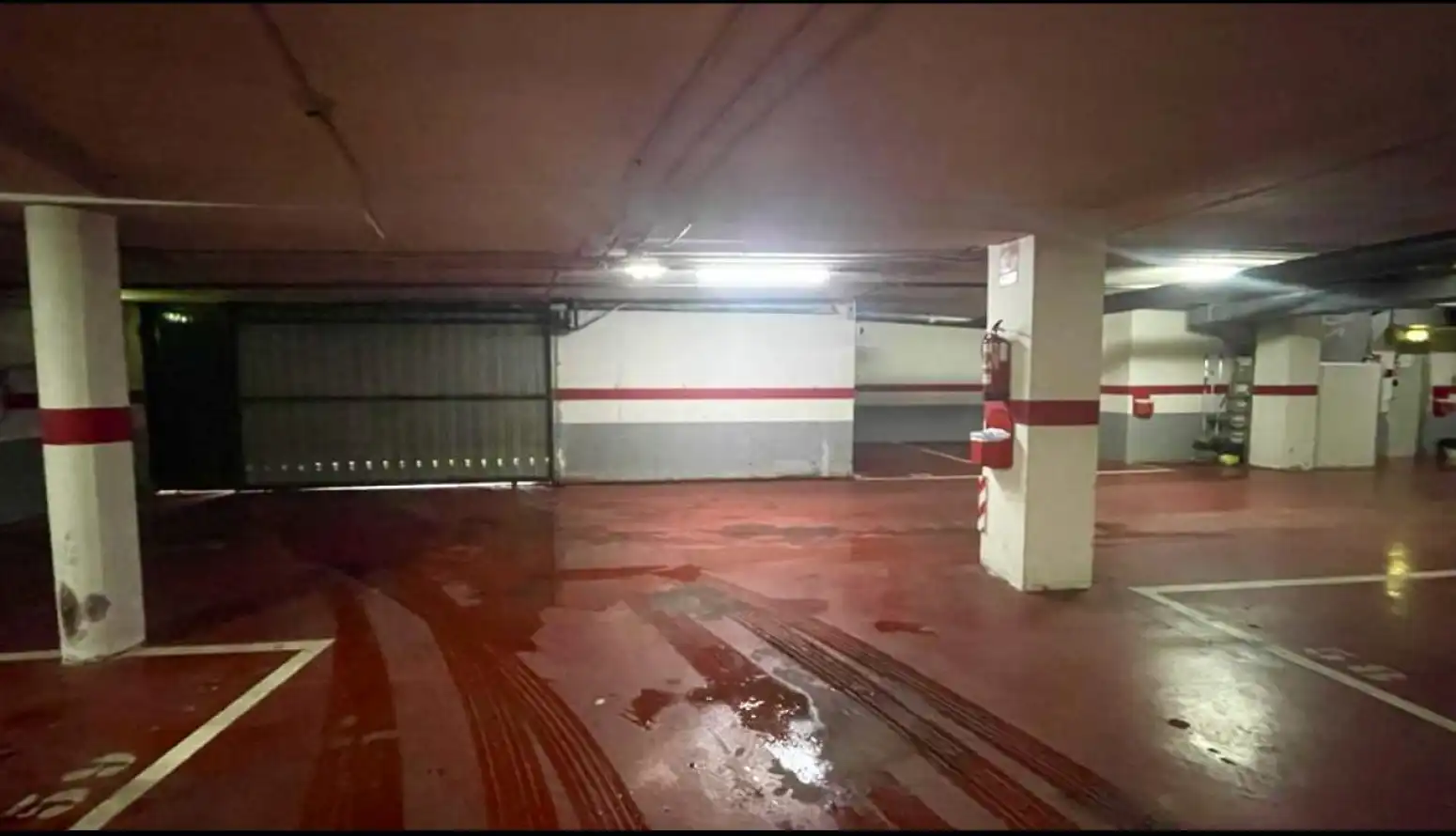 Aparcament de Garatge en venda en Gijón 