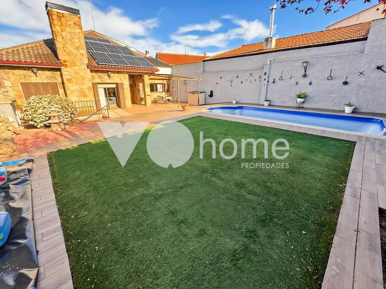 Swimming pool of Houses for sale in Loeches  with Heating, Swimming Pool and Furnished