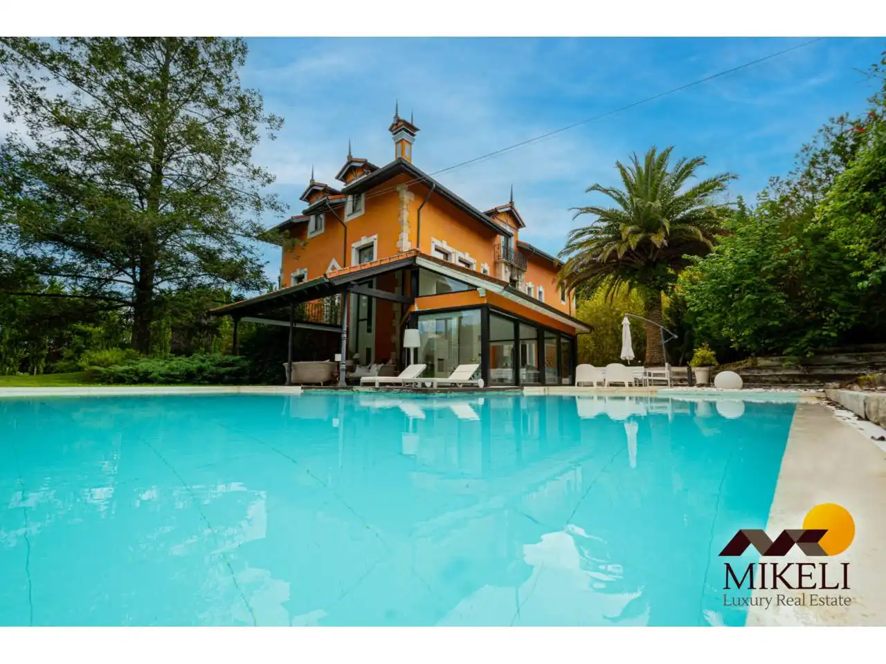 Piscina de Casa o xalet en venda en Medio Cudeyo amb Aire condicionat, Calefacció i Jardí privat