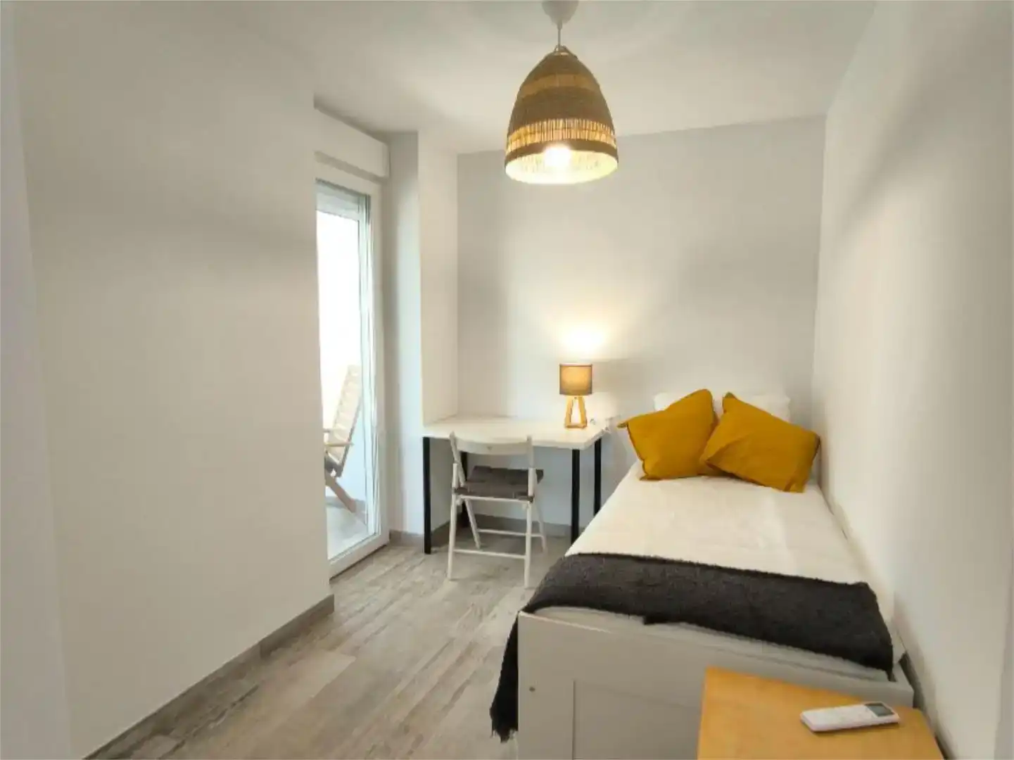 Bedroom of Flat for rent in Playa de San Juan - El Cabo de las Huertas