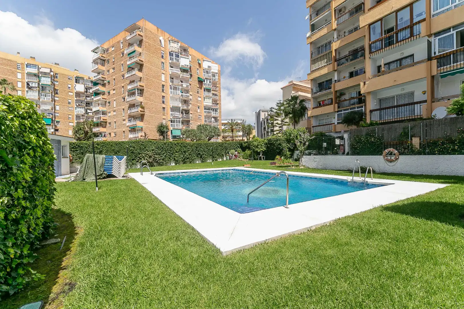 Piscina de Pis en venda en Benalmádena amb Aire condicionat, Terrassa i Moblat