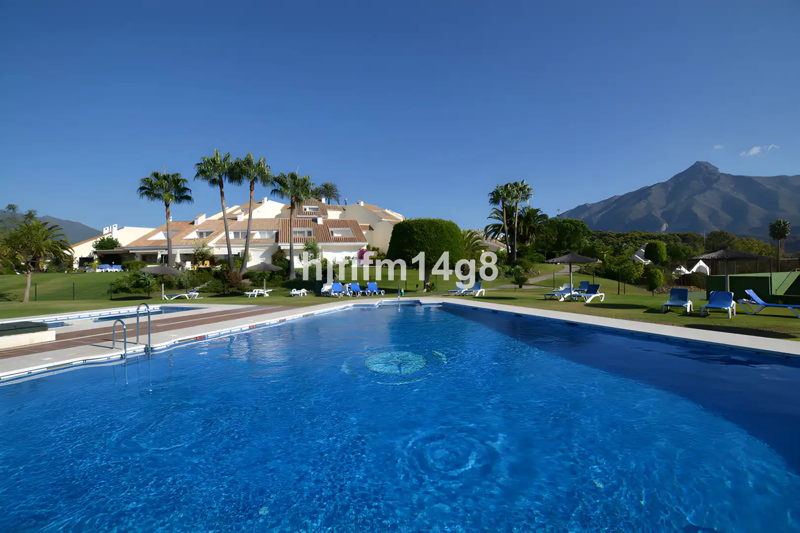 Reihenhaus mit Pool zum Verkauf in Nueva Andalucía, imagen 26