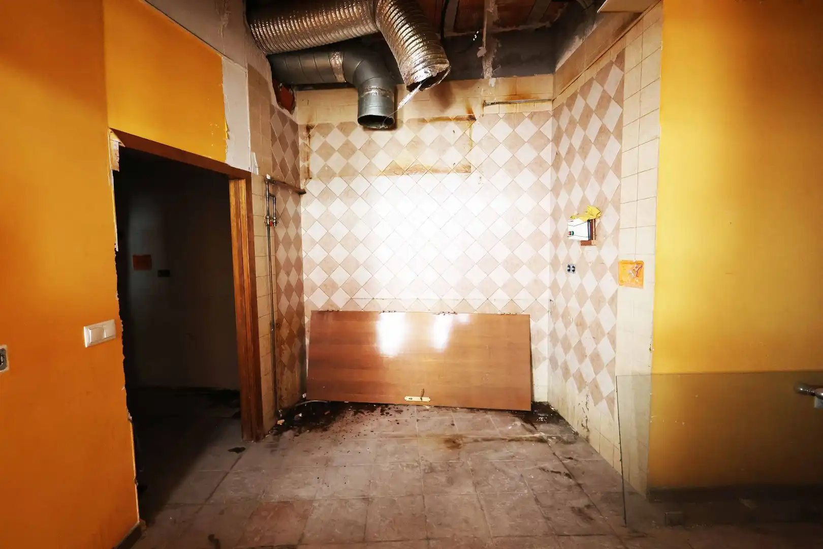 Gemischtgenutztes Gebäude zum Verkauf in Torres de la Alameda, imagen 9