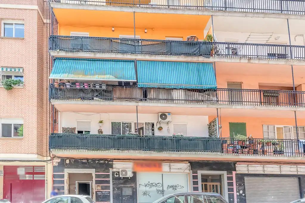 Vista exterior de Pis en venda en Mislata