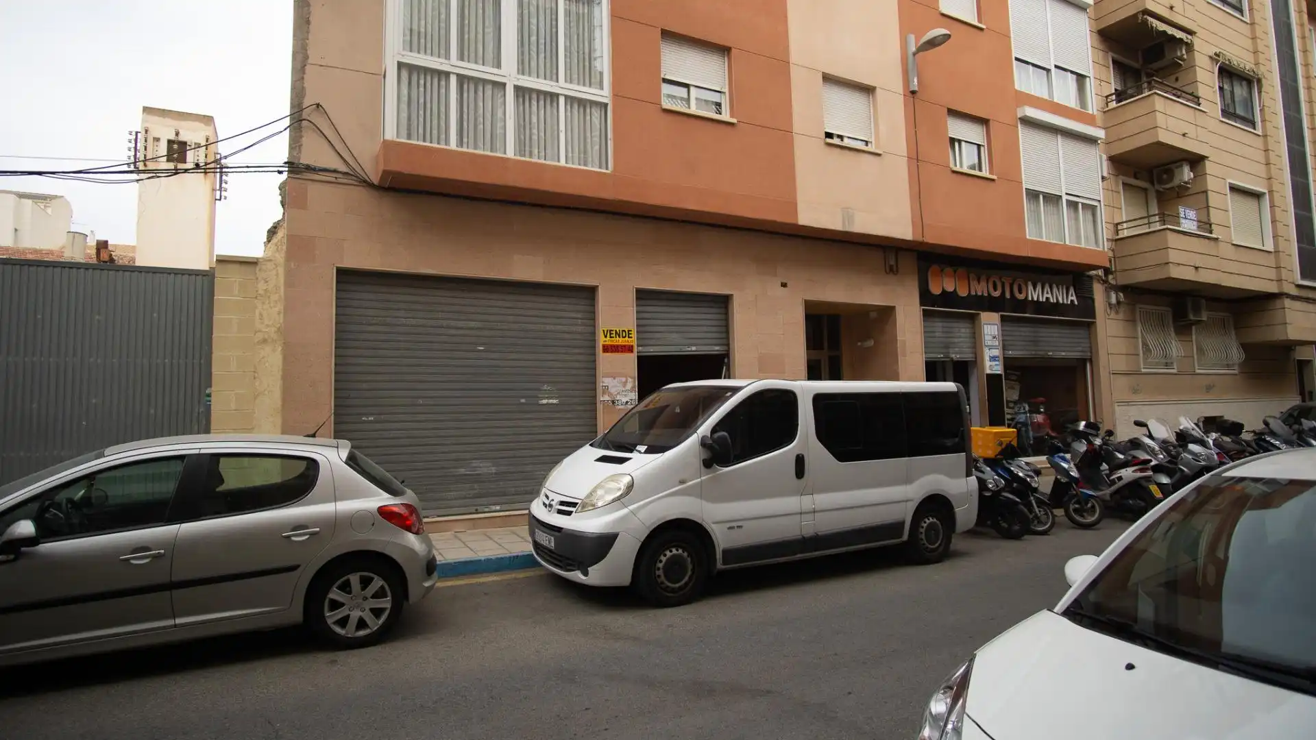Locale commerciale in vendita a Plaza Castelar - Mercado Central