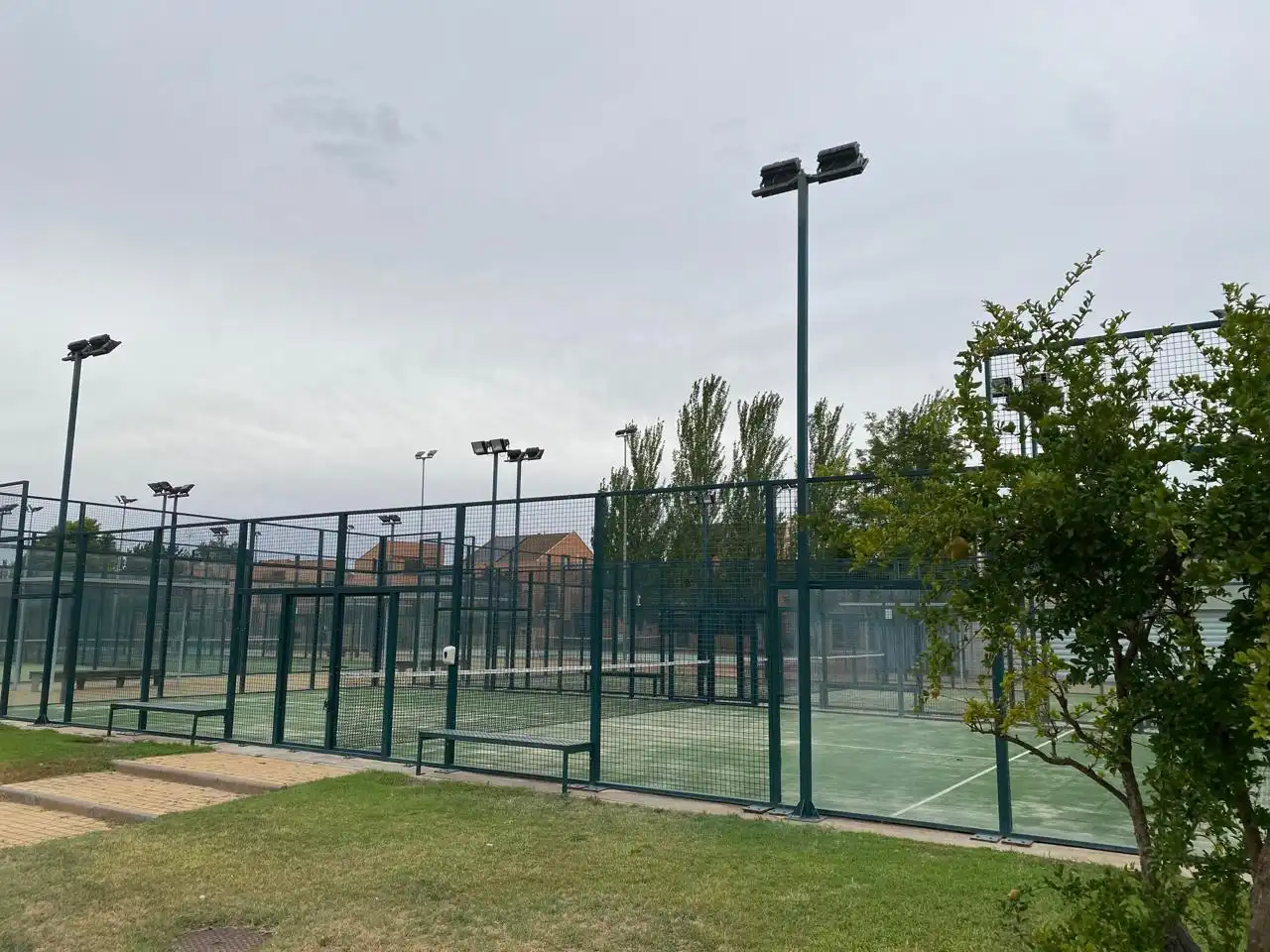 Aparcament de Casa o xalet de lloguer en Villanueva de Gállego amb Aire condicionat, Calefacció i Jardí privat