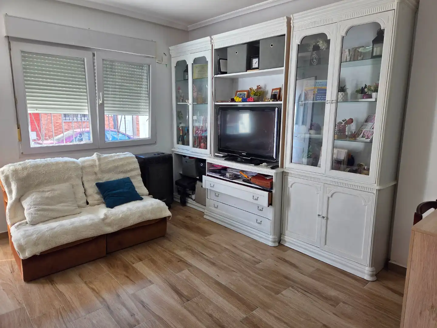 Sala d'estar de Casa adosada en venda en Burgos amb Calefacció