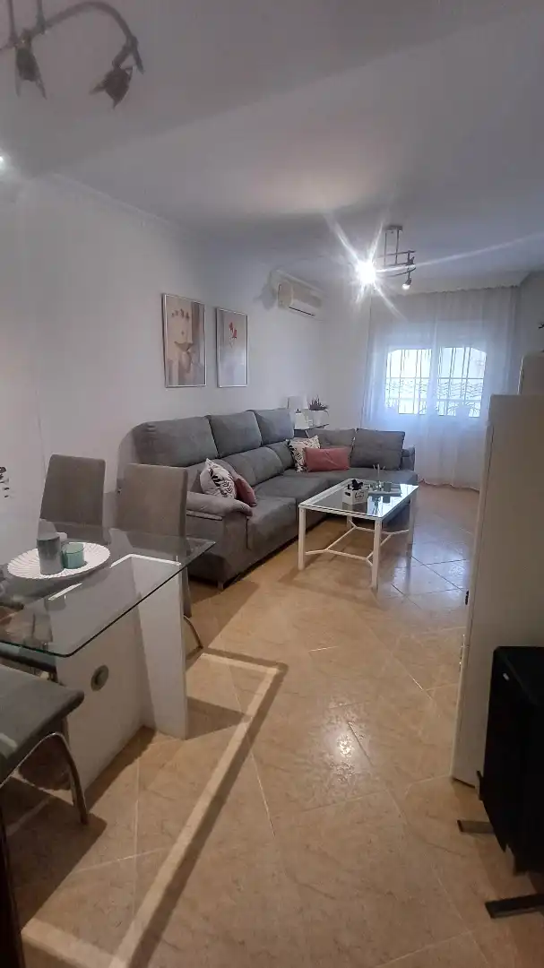 Wohnzimmer von Wohnung zum Verkauf in Huelva mit Klimaanlage