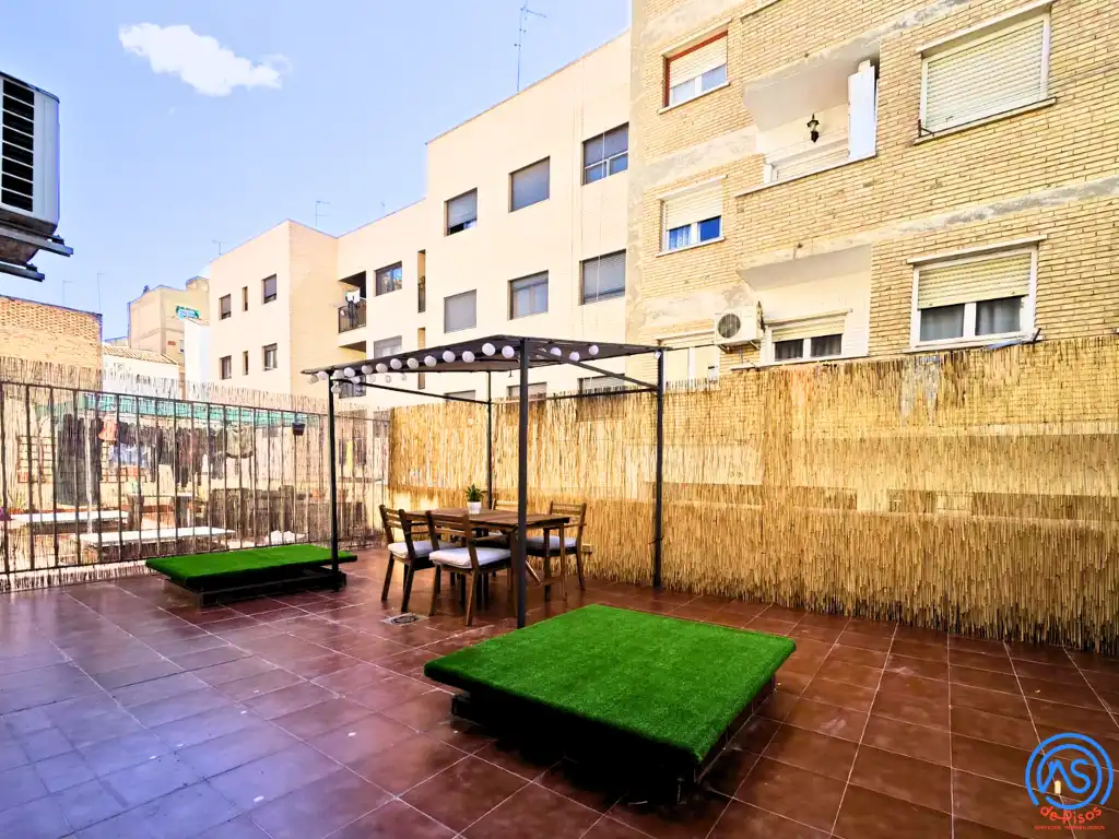 Mini appartamento con terrazza in affitto a Calle del Dos de Mayo 48, imagen 18