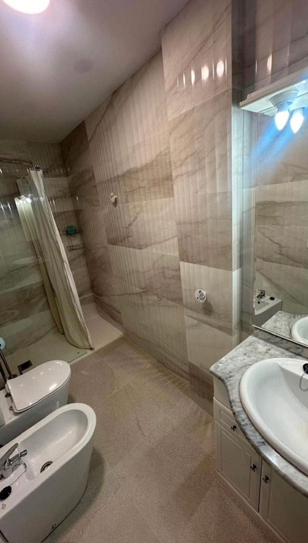 Bany de Pis de lloguer en  Albacete Capital amb Aire condicionat, Calefacció i Moblat