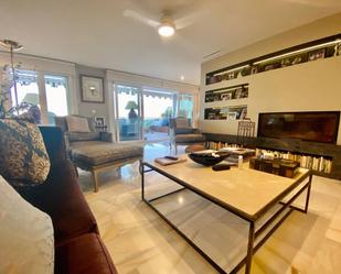 Sala d'estar de Àtic en venda en Mutxamel amb Aire condicionat, Terrassa i Piscina