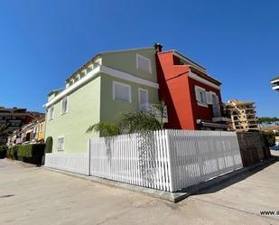 Vista exterior de Casa o xalet en venda en Alboraya amb Aire condicionat, Calefacció i Terrassa