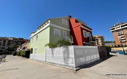 Vista exterior de Casa o xalet en venda en Alboraya amb Aire condicionat, Terrassa i Balcó