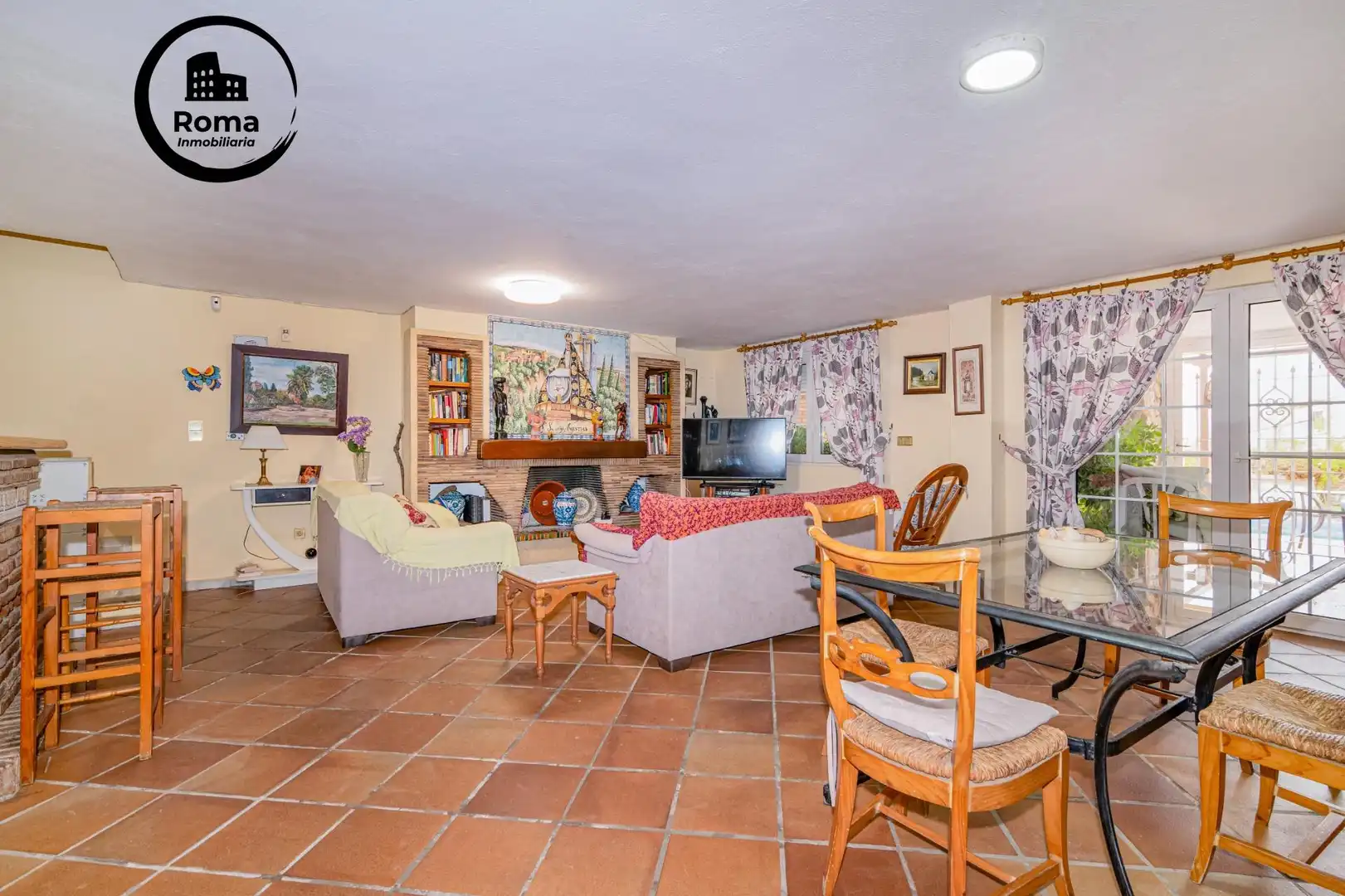Sala de estar de Casa o chalet en venta en La Zubia con Calefacción, Jardín privado y Terraza