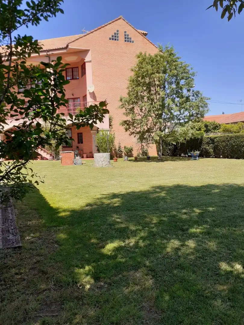 Jardí de Casa o xalet en venda en Villarejo de Órbigo amb Jardí privat, Terrassa i Traster