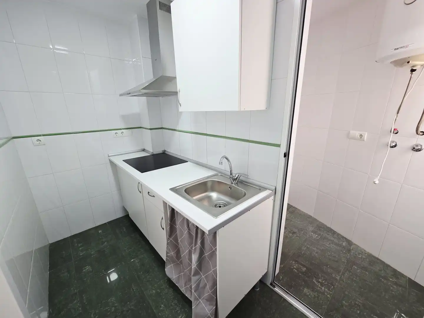 Cocina de Piso en venta en Polopos con Terraza y Piscina comunitaria