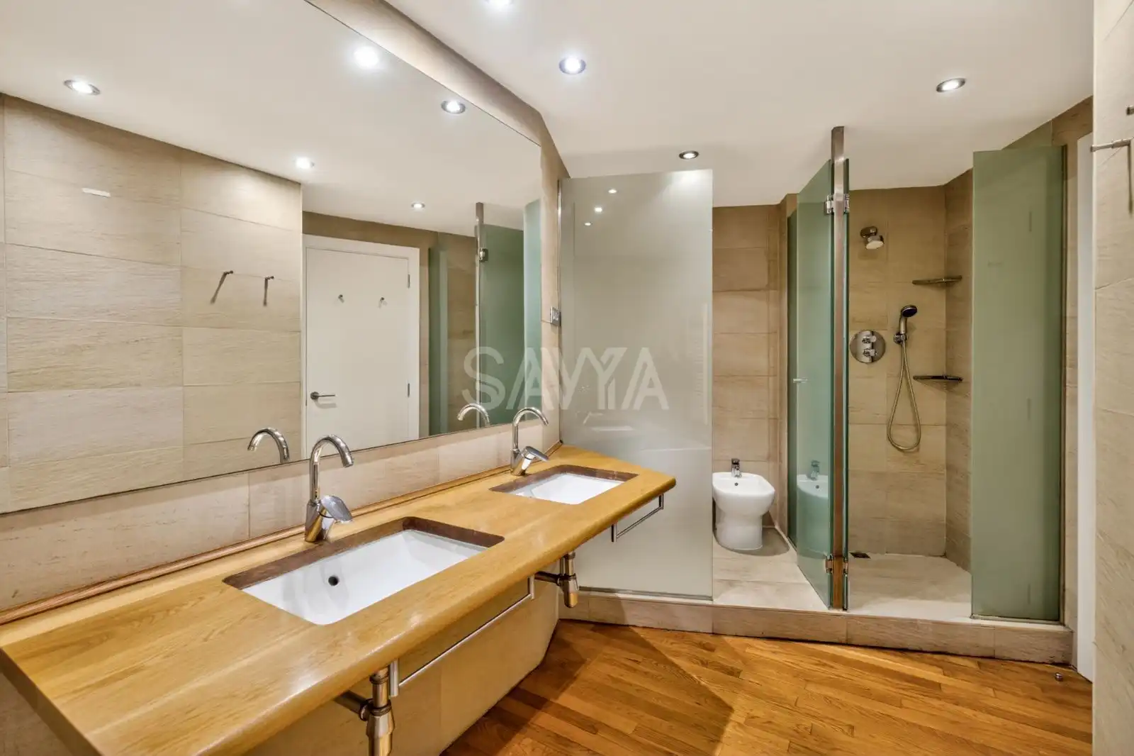 Baño de Casa o chalet en venta en Barcelona con Aire acondicionado, Terraza y Trastero