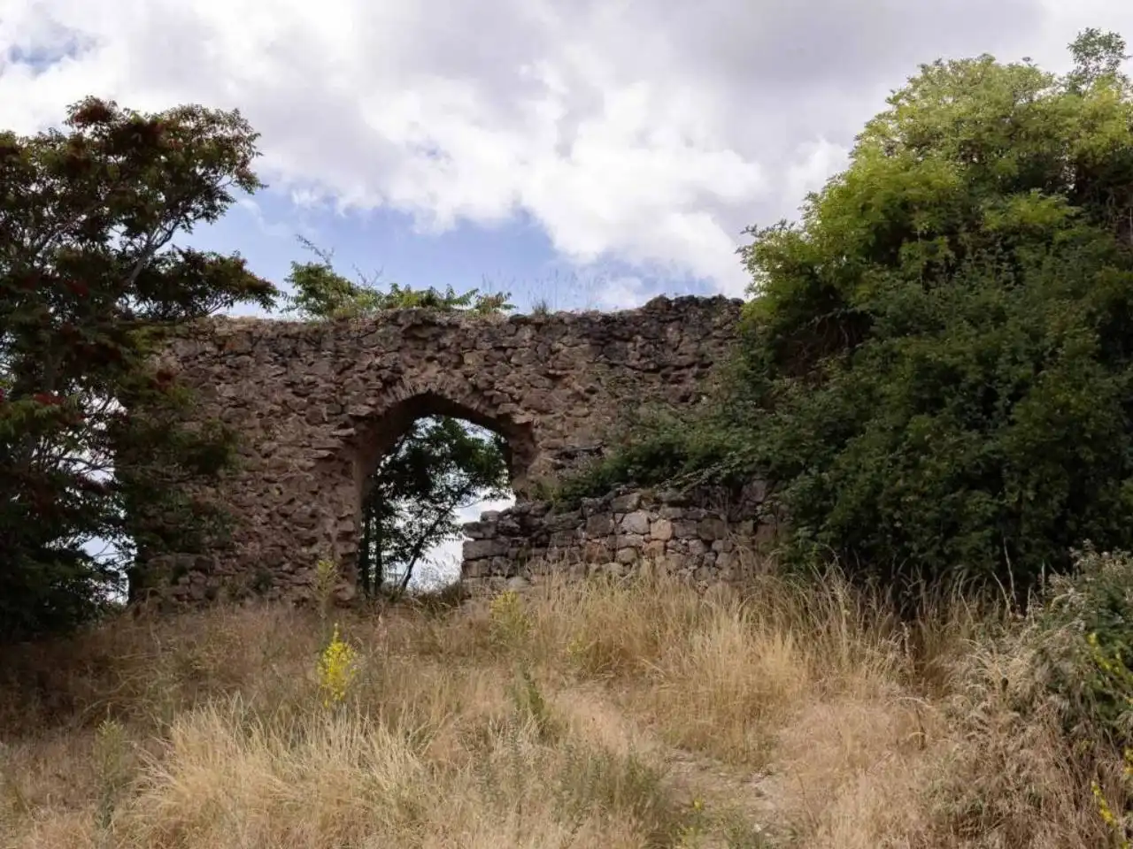 Außenansicht von Gebäude zum Verkauf in Sigüenza