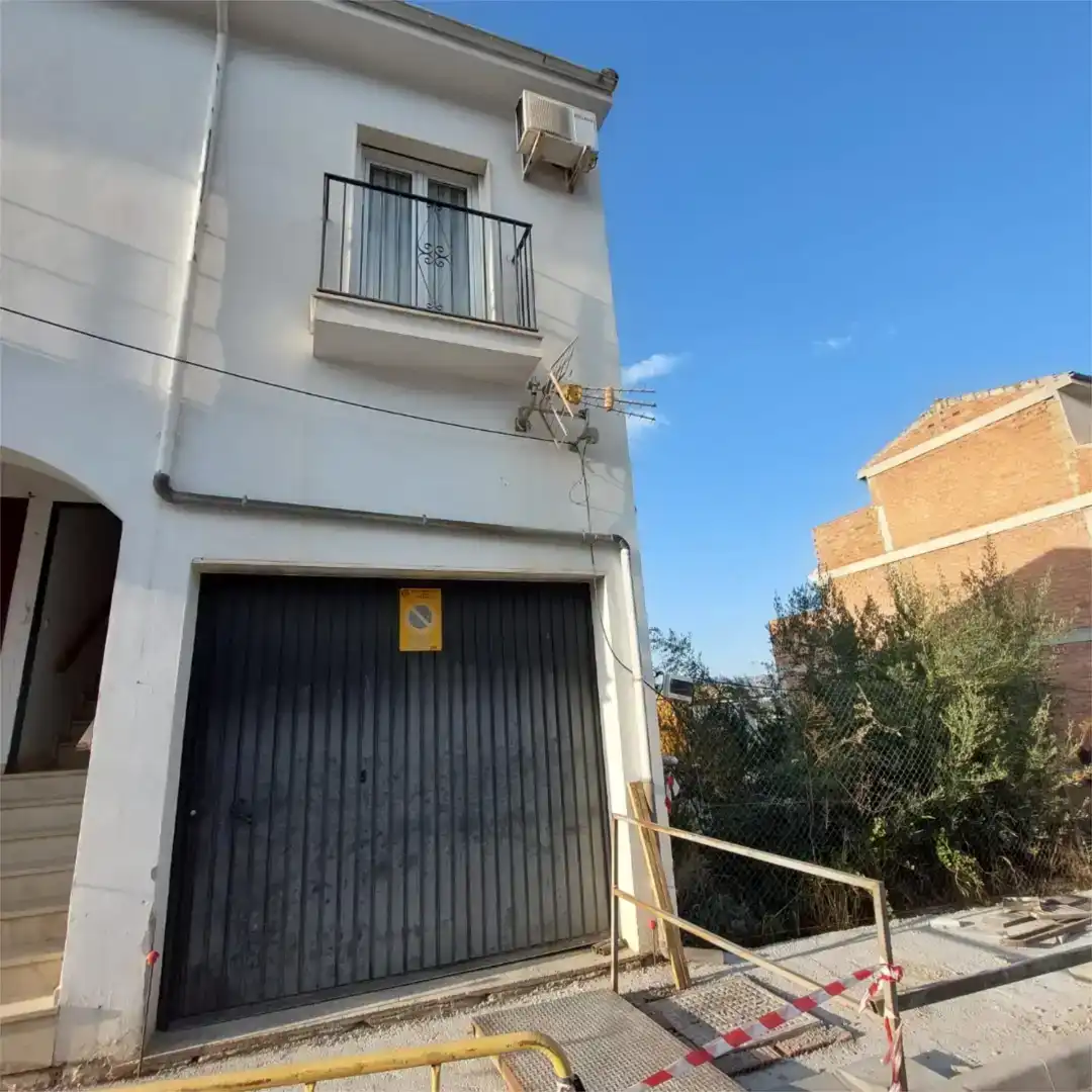 Vista exterior de Pis en venda en Almedinilla amb Aire condicionat, Forn i Rentadora
