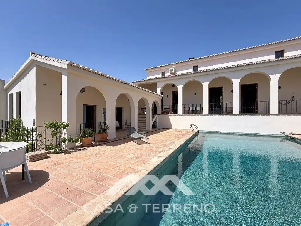 Vista exterior de Casa o chalet en venta en Alcaucín con Aire acondicionado, Calefacción y Jardín privado