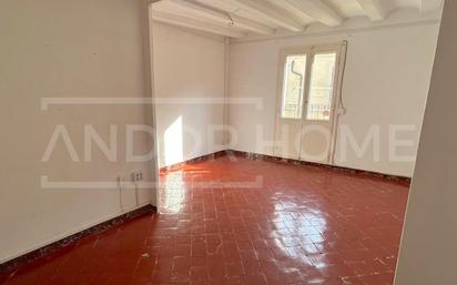 Living room of Flat for sale in  Barcelona Capital  with Balcony