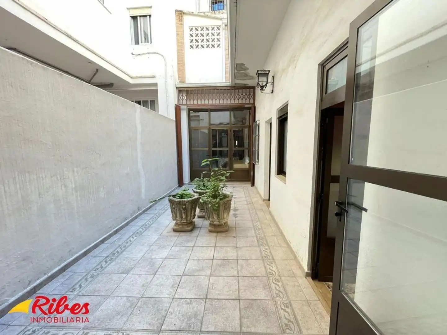 Vista exterior de Casa o xalet en venda en Algemesí amb Terrassa i Traster