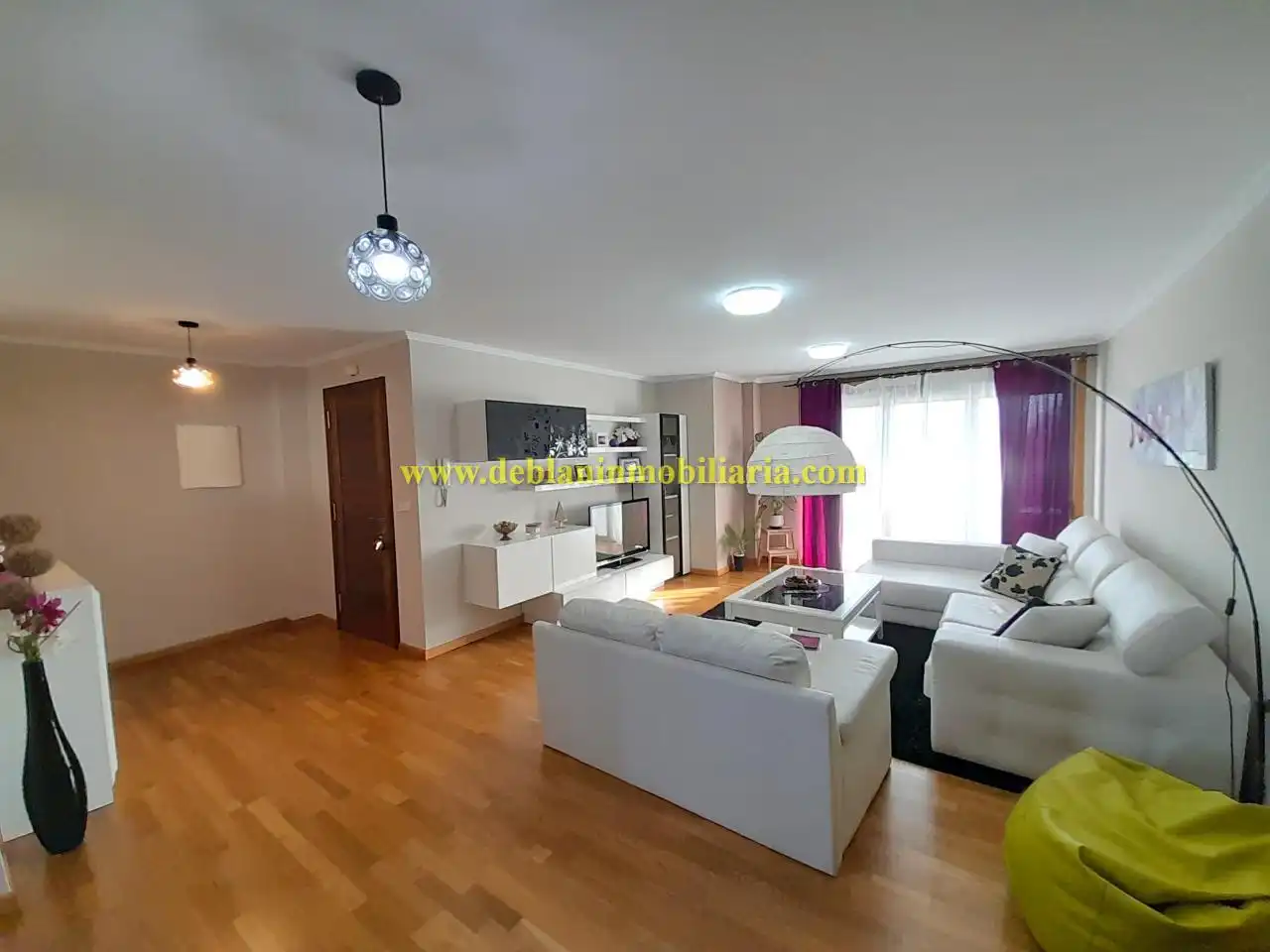 Sala d'estar de Casa o xalet de lloguer en Tui amb Calefacció, Jardí privat i Terrassa