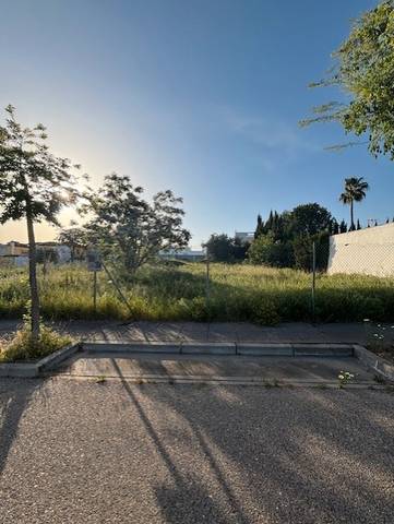 Terreno residencial en Venta en Calle Almez, 12 en Almensilla