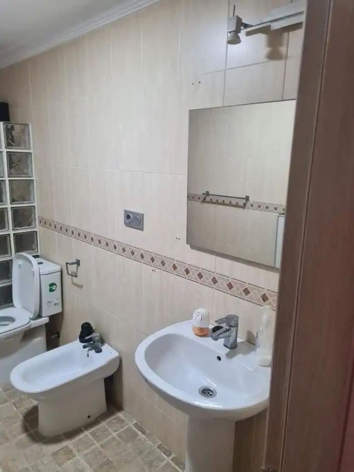 Baño de Piso en venta en Melilla con Terraza y Piscina comunitaria