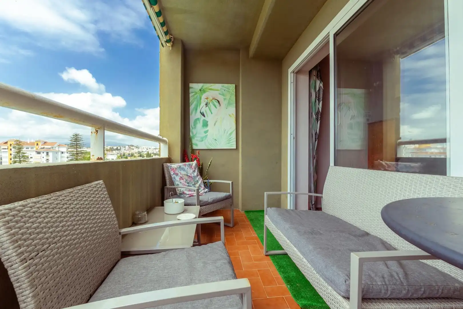 Terrasse von Wohnung zum Verkauf in Fuengirola mit Klimaanlage, Heizung und Gemeinschaftspool