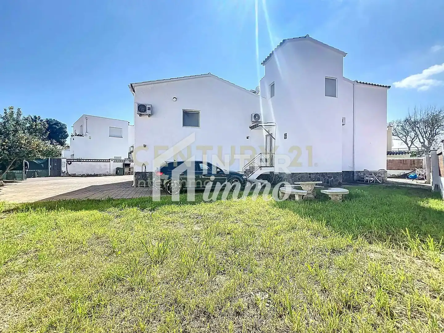 Houses for sale in Empuriabrava  with Private garden and Swimming Pool
