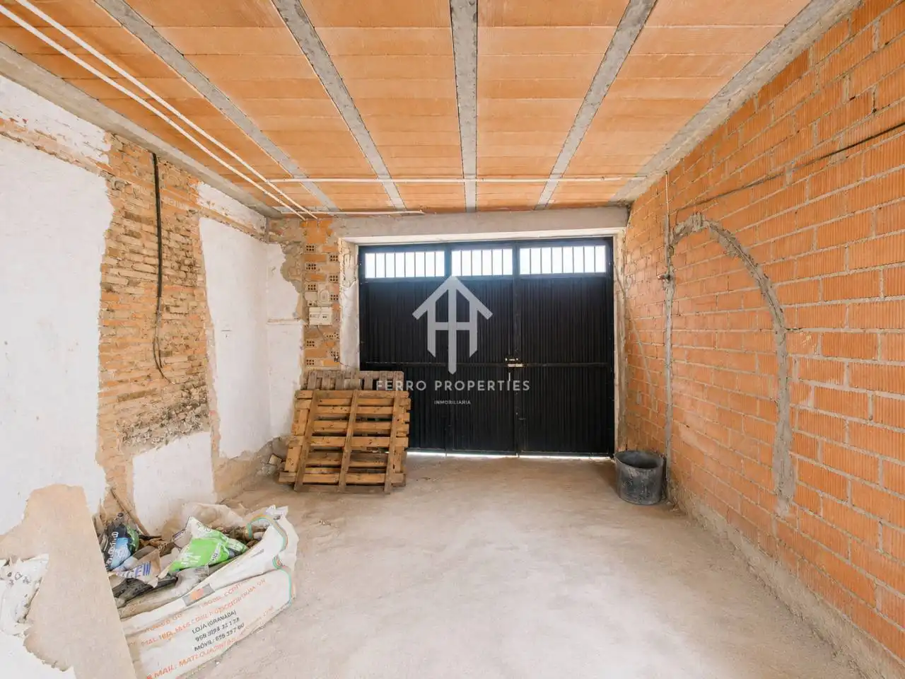 Casa o xalet en venda en Loja amb Aire condicionat, Jardí privat i Terrassa