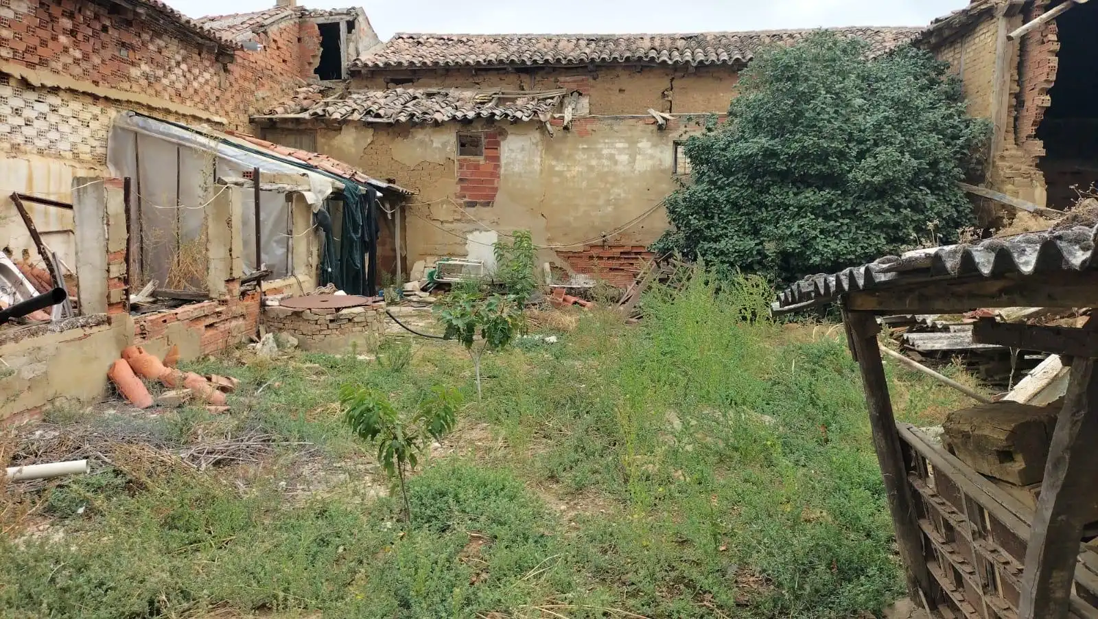 Country homes for sale in Villada