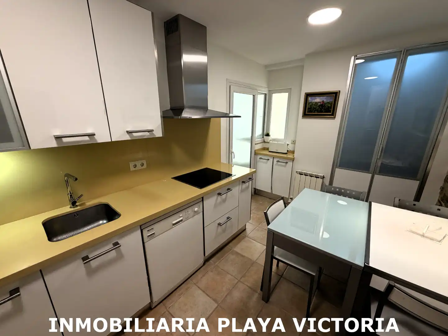 Kitchen of Flat for sale in Cádiz  with Air Conditioner, Heating and Parquet flooring