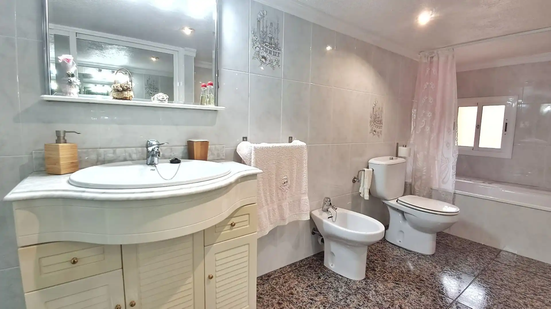 Casa amb piscina en venda a Castellet i la Gornal, imagen 13