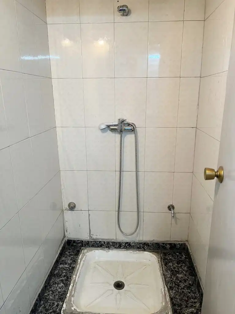 Baño de Nave industrial de alquiler en Torrejón de Ardoz con Calefacción