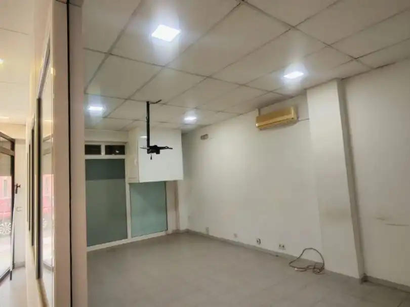 Local de lloguer en Torre-roja-Campreciós