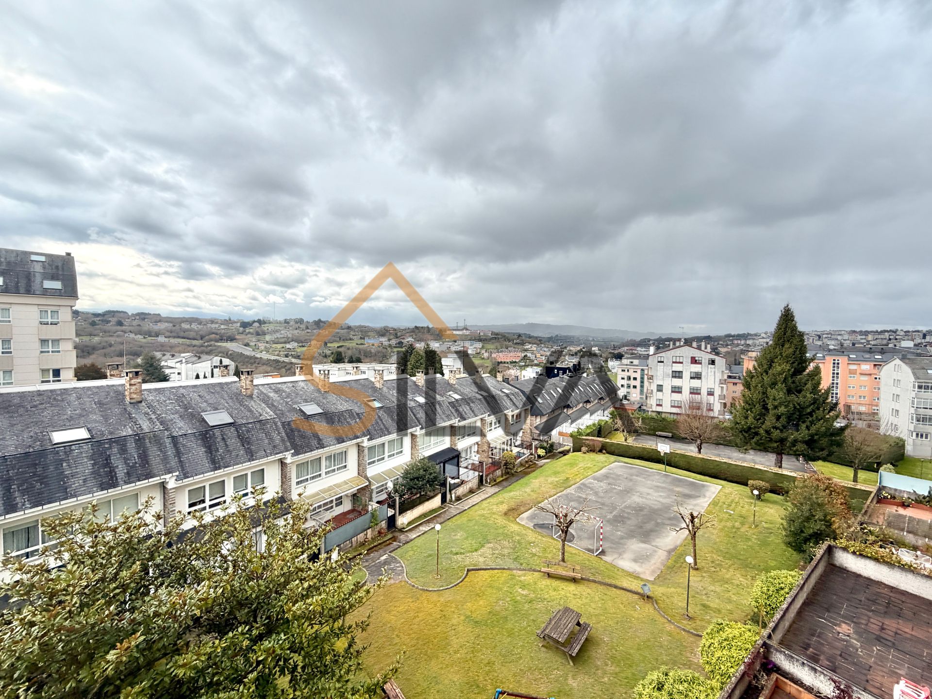 Vista exterior de Piso en venta en Lugo Capital con Calefacción, Terraza y Trastero